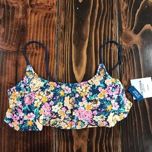 🌼 Floral bikini top 🌼5/$15🌼